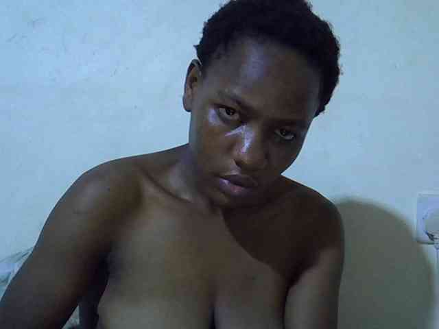 Queen-fantacy webcam