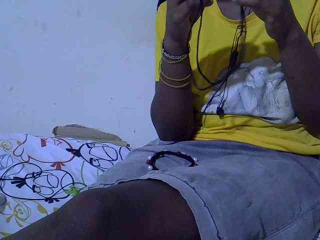 Queen-fantacy webcam