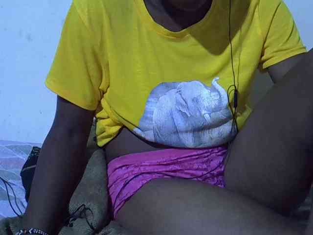 Queen-fantacy webcam