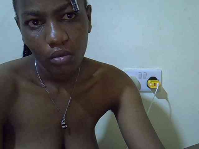 Queen-fantacy webcam