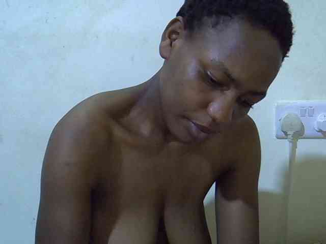 Queen-fantacy webcam