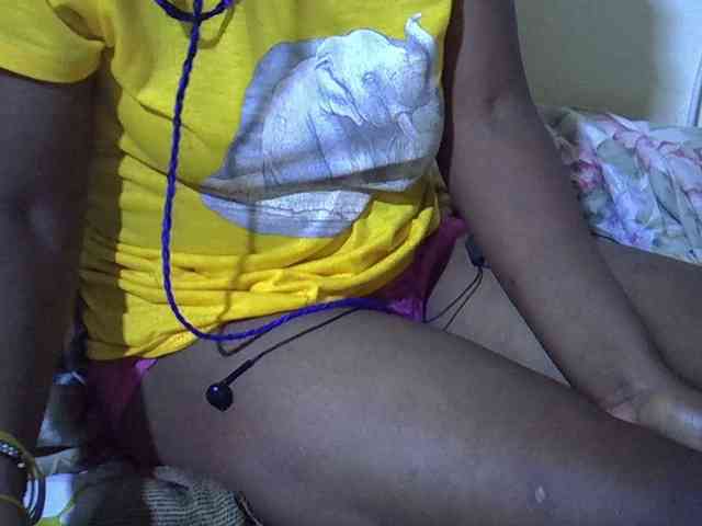 Queen-fantacy webcam