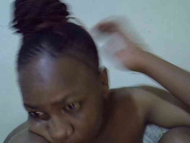 Queen-fantacy webcam