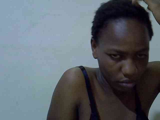 Queen-fantacy webcam