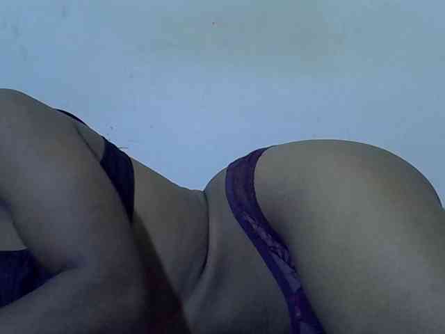 Queen-fantacy webcam