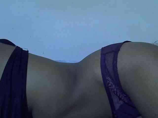 Queen-fantacy webcam