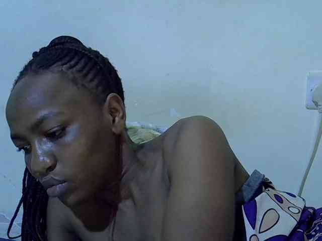 Queen-fantacy webcam