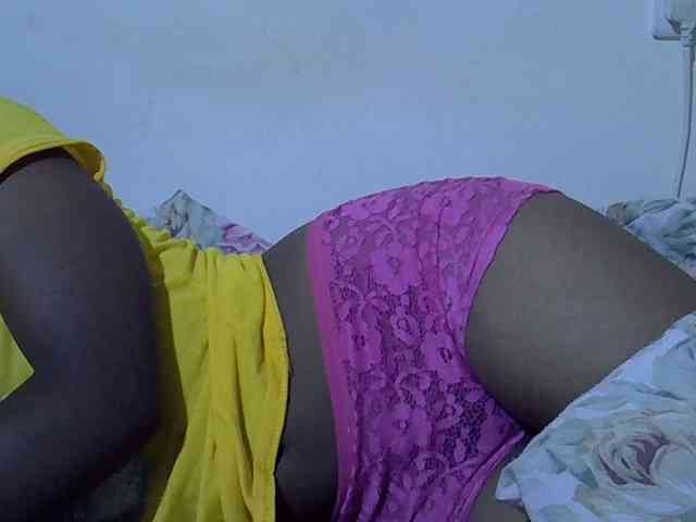 Queen-fantacy webcam