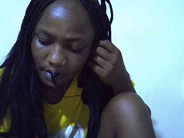 Queen-fantacy webcam