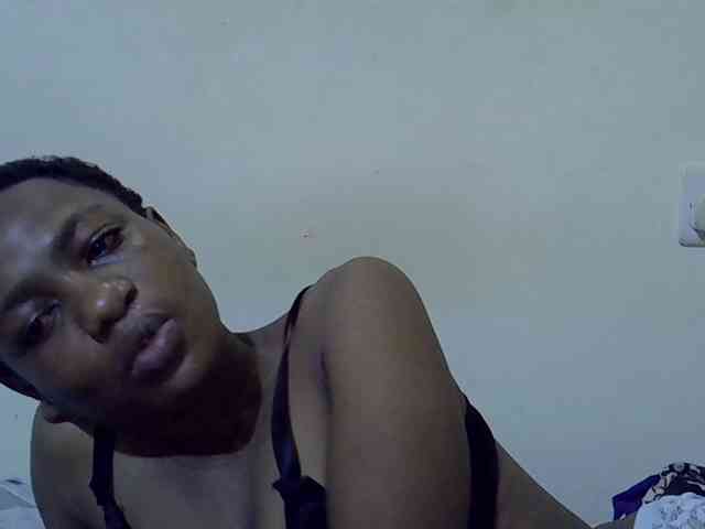 Queen-fantacy webcam