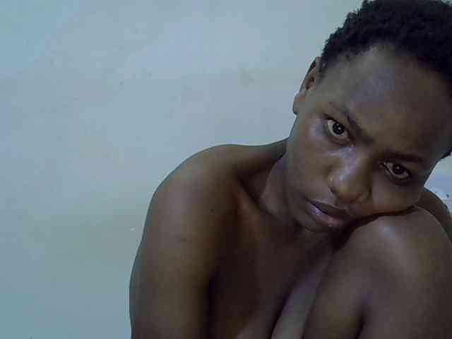 Queen-fantacy webcam