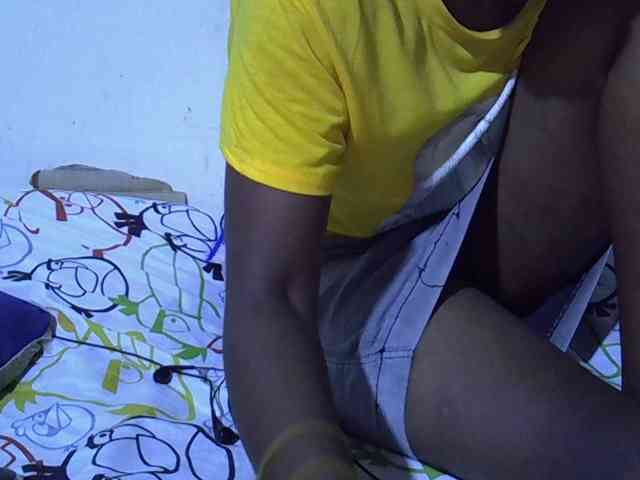 Queen-fantacy webcam