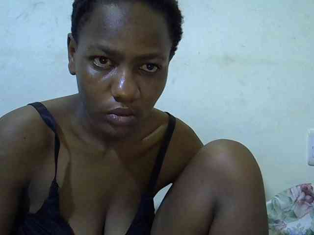 Queen-fantacy webcam