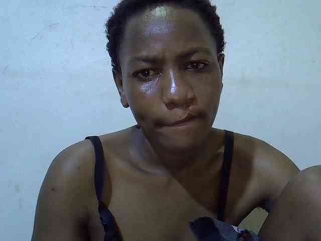 Queen-fantacy webcam