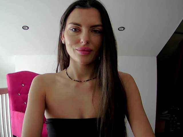 Addisonadore — Ever been to paradise? Come in ;)#CFNM #newbee #amateur #longhair #sexy #domina #instructions #rating #petite #joi #cbt #humiliation #sissytraining