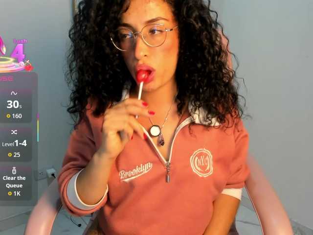 misslyaux's BongaCams show and profile