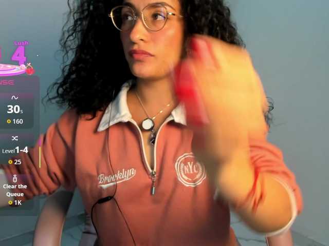 misslyaux's BongaCams show and profile