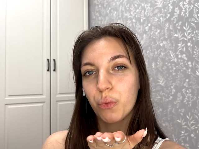 CameliaHovermale's BongaCams show and profile