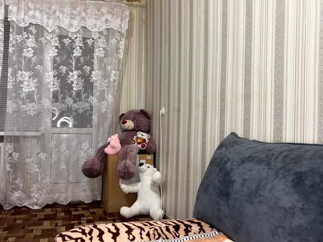 CameliaHovermale — i love naughty and shy Girl | 1tk Kiss | 5tk pm | 10tk feet | 25tks Dance | Lets meet in PVT personal to know each other more