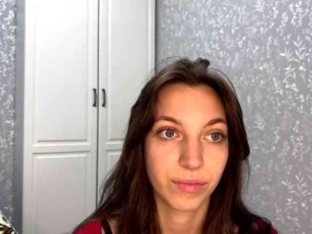 CameliaHovermale webcam