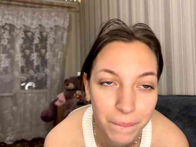 CameliaHovermale webcam