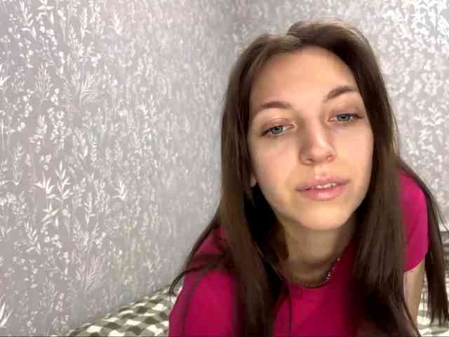 CameliaHovermale webcam