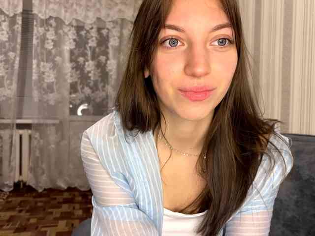 CameliaHovermale webcam