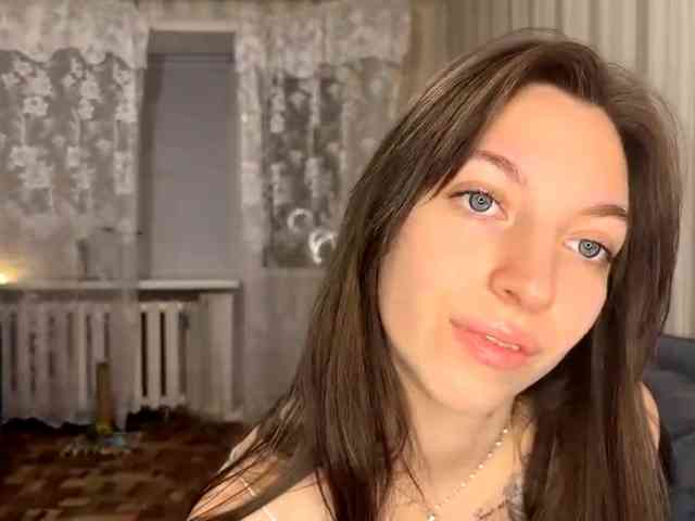 CameliaHovermale webcam