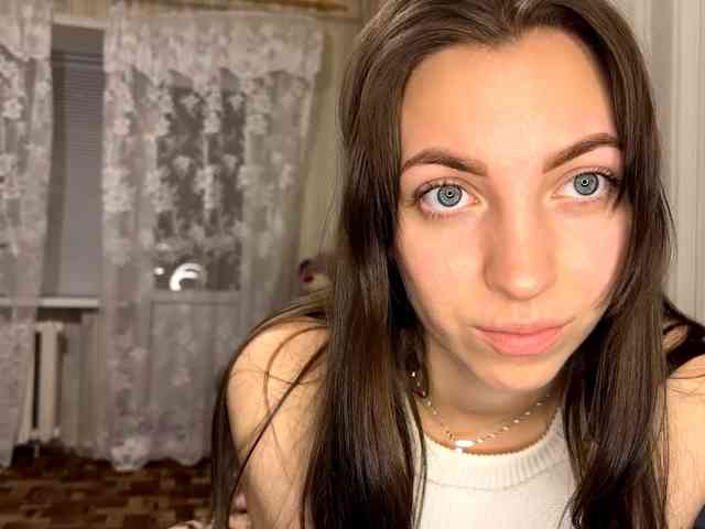 CameliaHovermale webcam