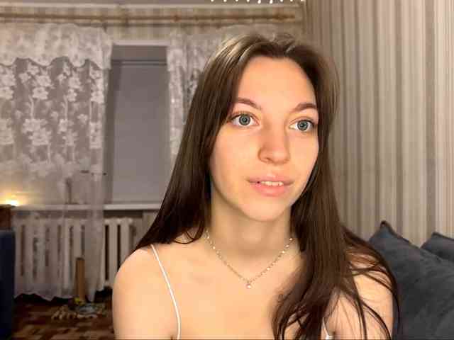 CameliaHovermale webcam