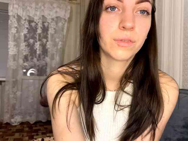 CameliaHovermale webcam