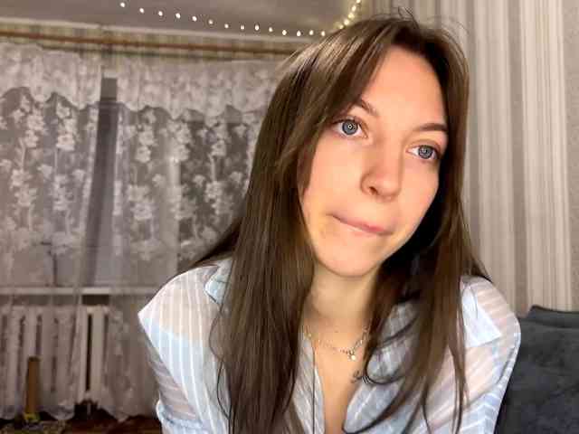 CameliaHovermale webcam