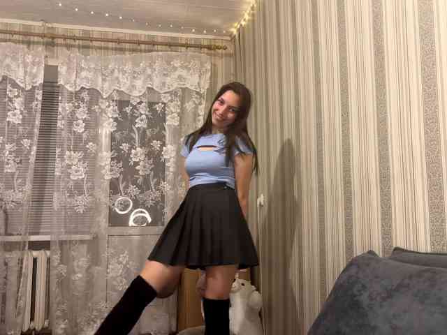 CameliaHovermale webcam