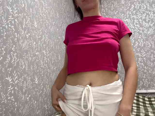 CameliaHovermale webcam