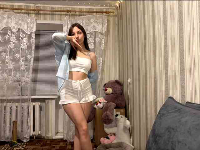 CameliaHovermale webcam