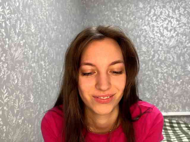 CameliaHovermale webcam