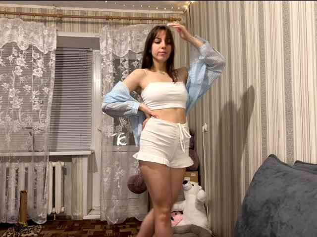 CameliaHovermale webcam