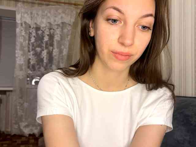 CameliaHovermale webcam