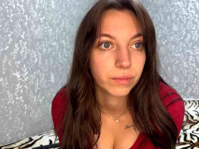 CameliaHovermale webcam