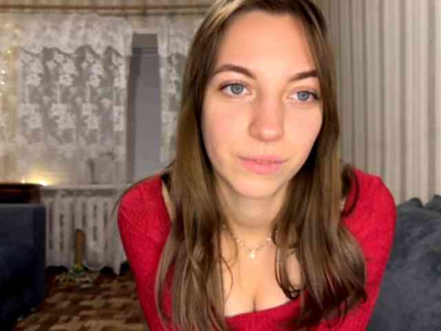 CameliaHovermale webcam