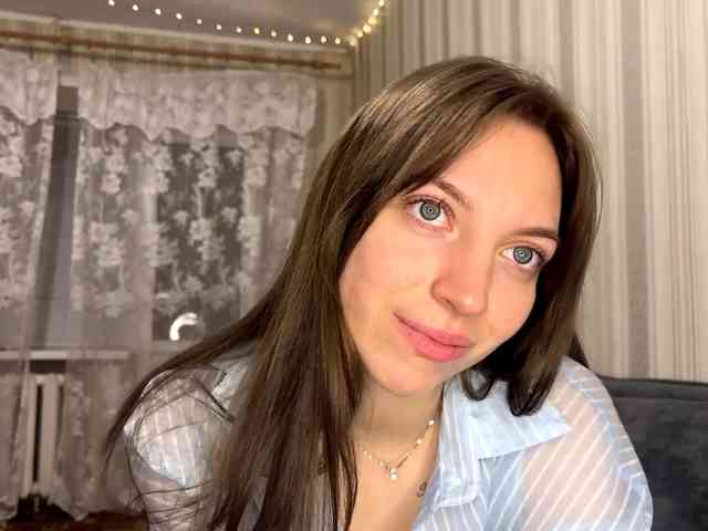 CameliaHovermale webcam