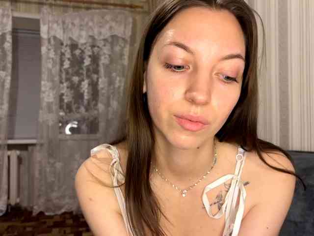 CameliaHovermale webcam