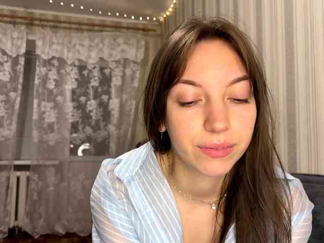 CameliaHovermale webcam