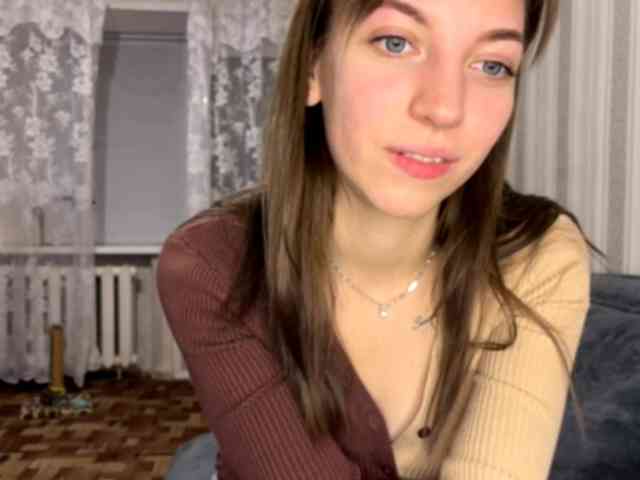 CameliaHovermale webcam