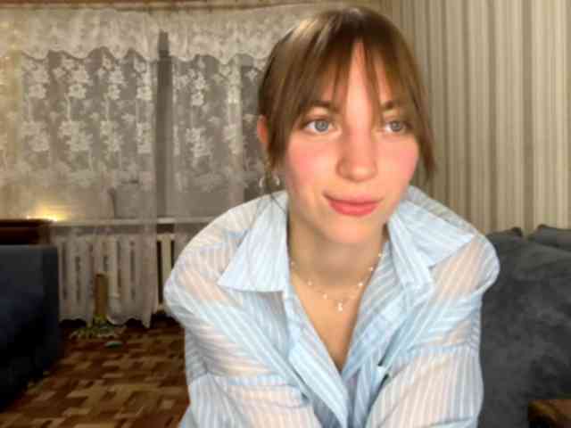 CameliaHovermale webcam