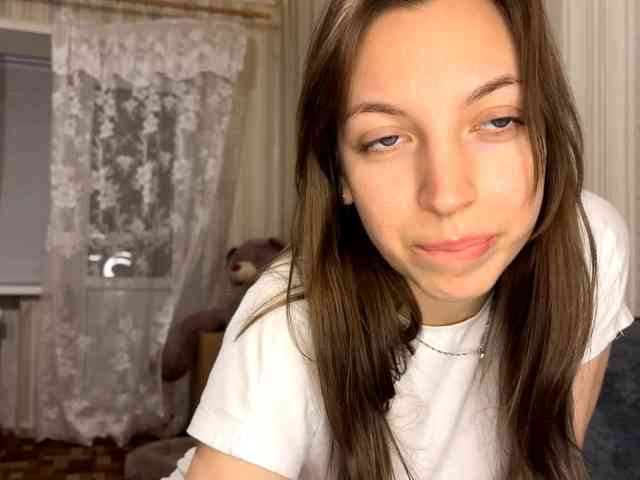 CameliaHovermale webcam