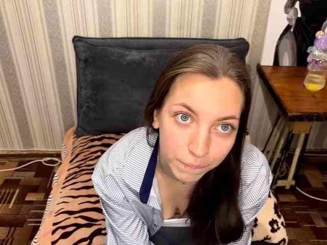 CameliaHovermale webcam