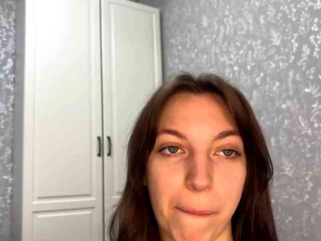 CameliaHovermale webcam