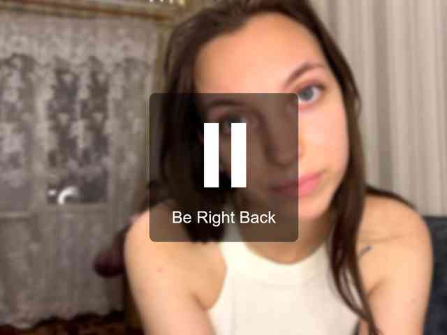 CameliaHovermale webcam