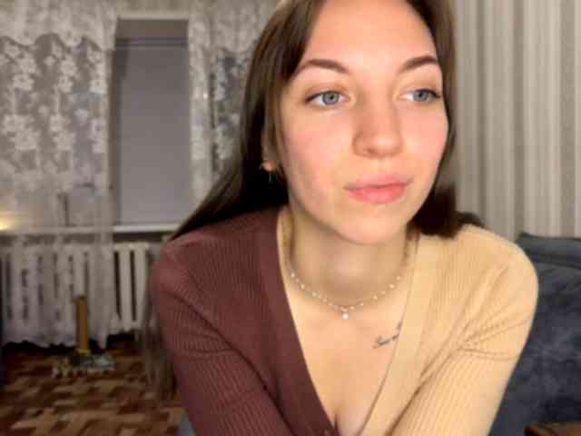 CameliaHovermale webcam